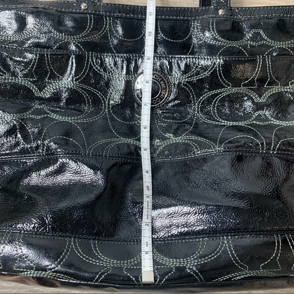 Coach black patent leather diaper bag - Picture 13 of 13